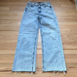 Joe’s Jeans Mia high rise wide leg Light Blue Distressed serene wash size 28